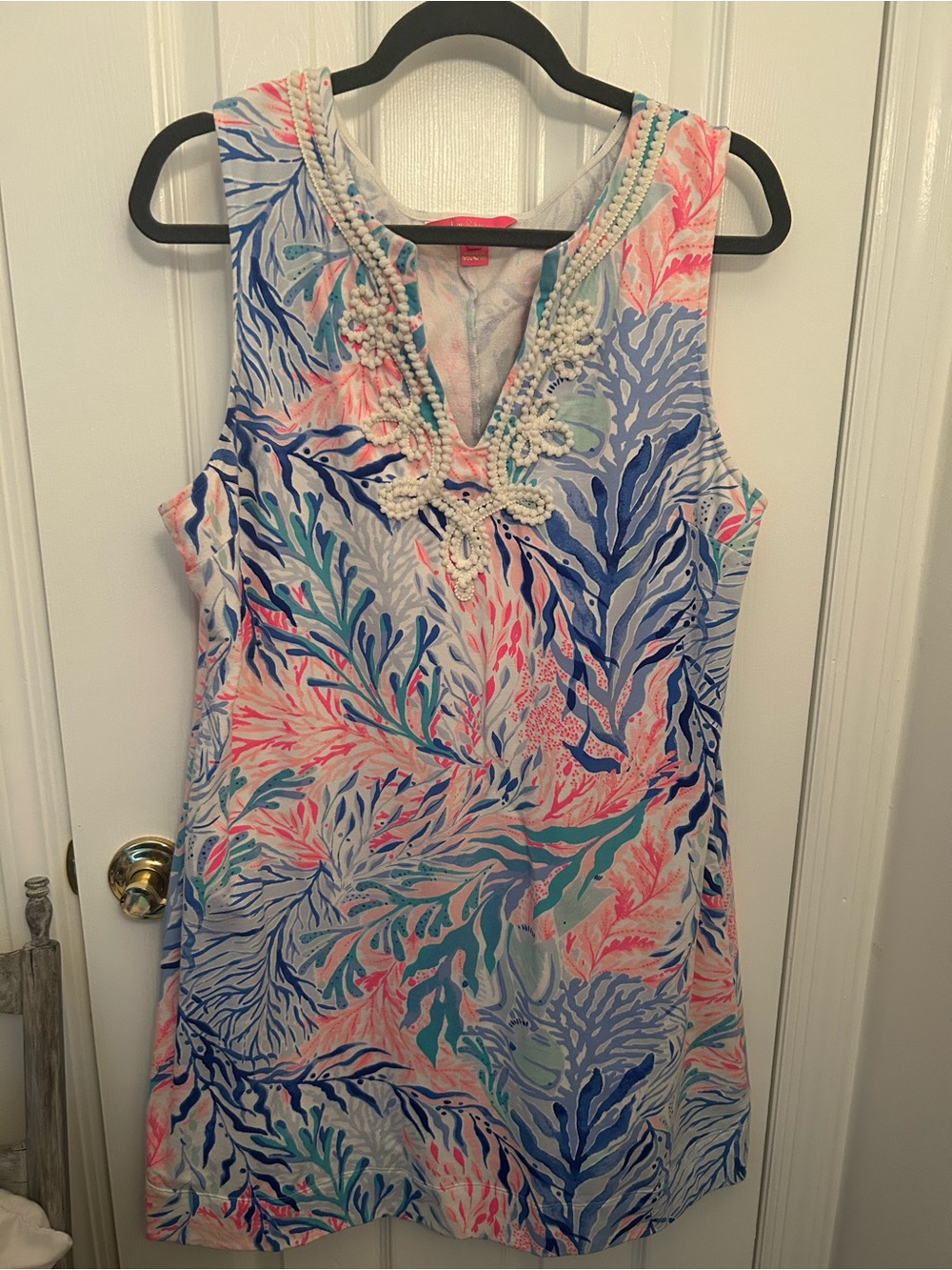 Lilly pulitzer V-Neck Sleeveless Shift Dress in Coral